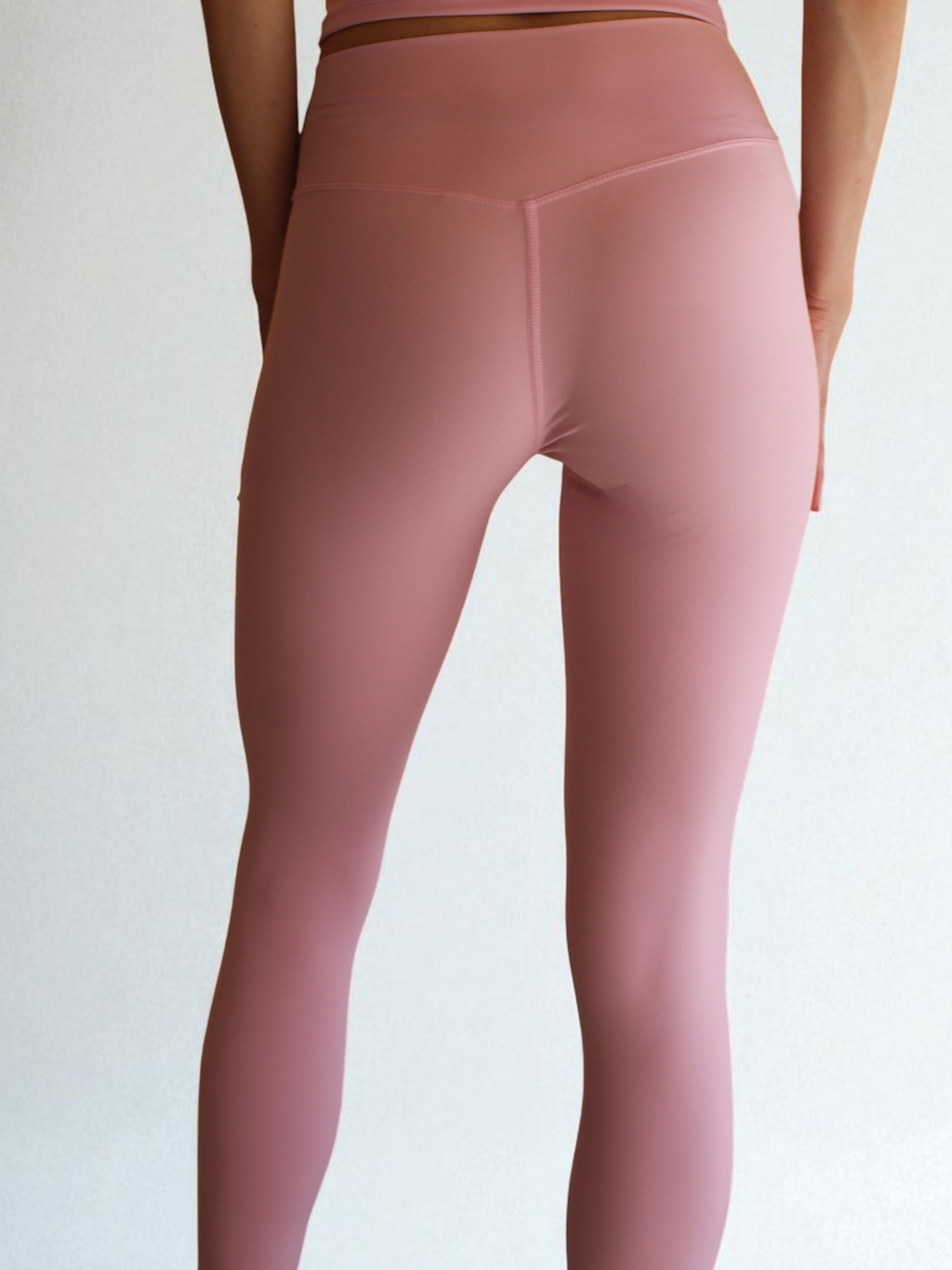 NEFY SET Top & Leggings
